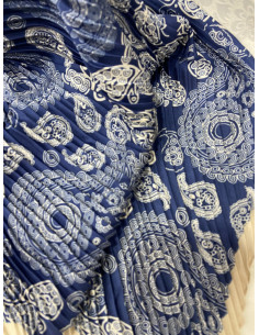 Pañuelo cuadrado azul china plisado