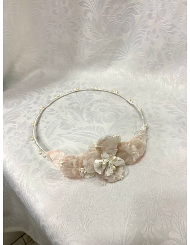 Coronita pistilos y flores